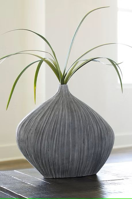 ASHLEY A2000547 DONYA VASE