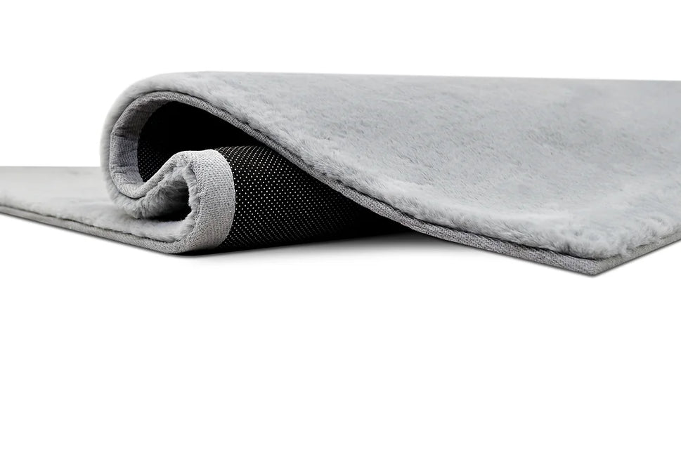 RABBIT SOLID SILVER 5 X 7 RUG