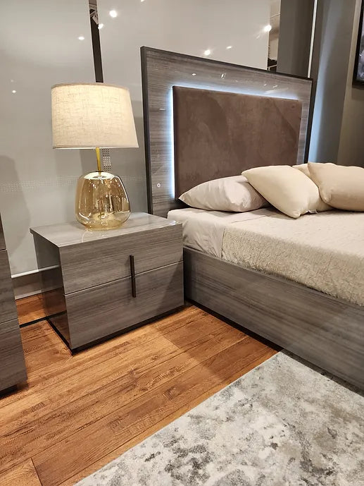 BLADE II COLLECTION BEDROOM SET AVAILABLE IN QUEEN AND KING SIZES AS 4 PC OR 5 PC SETS