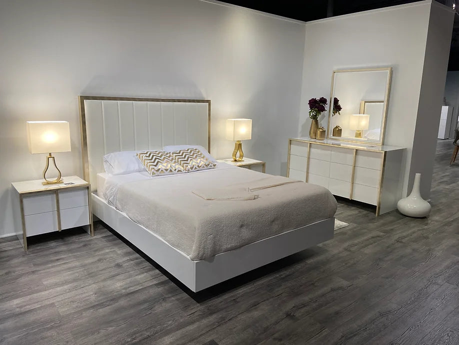 FIOCCO COLLECTION BEDROOM SET AVAILABLE IN QUEEN AND KING SIZES AS 4 PC OR 5 PC SETS **CLOSE OUT**