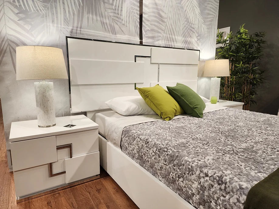 INFINITY COLLECTION BEDROOM SET AVAILABLE IN QUEEN AND KING SIZES AS 4 PC OR 5 PC SETS