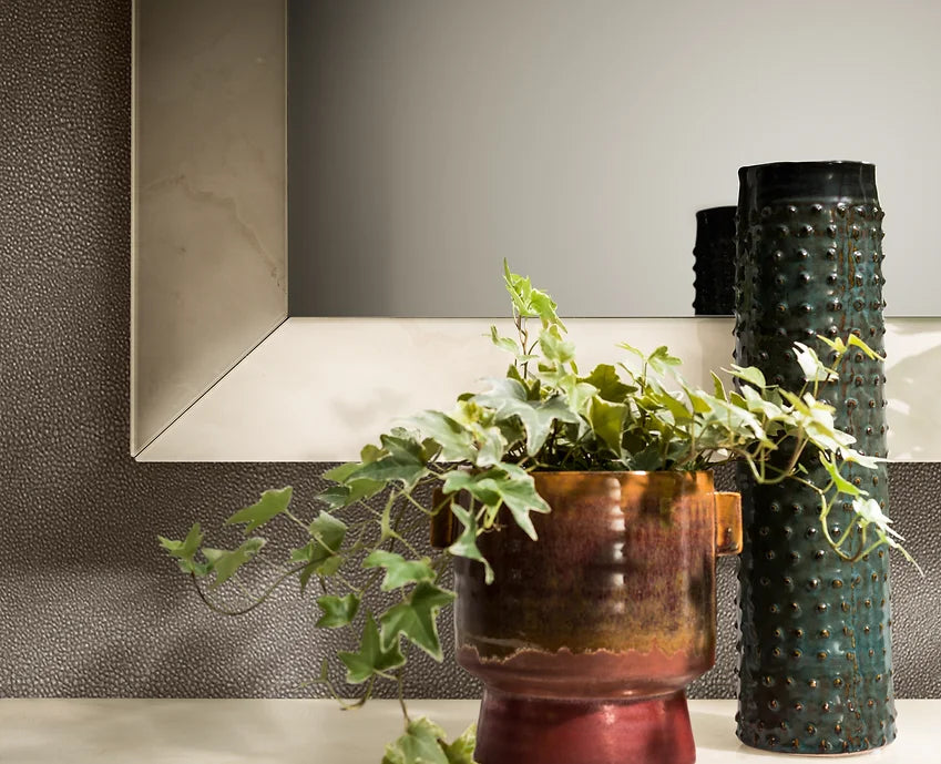 LUCE COLLECTION BEDROOM SET AVAILABLE IN QUEEN AND KING SIZES AS 4 PC OR 5 PC SETS