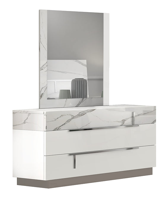 SUNSET COLLECTION BEDROOM SET AVAILABLE IN QUEEN SIZE AS 4 PC OR 5 PC SETS