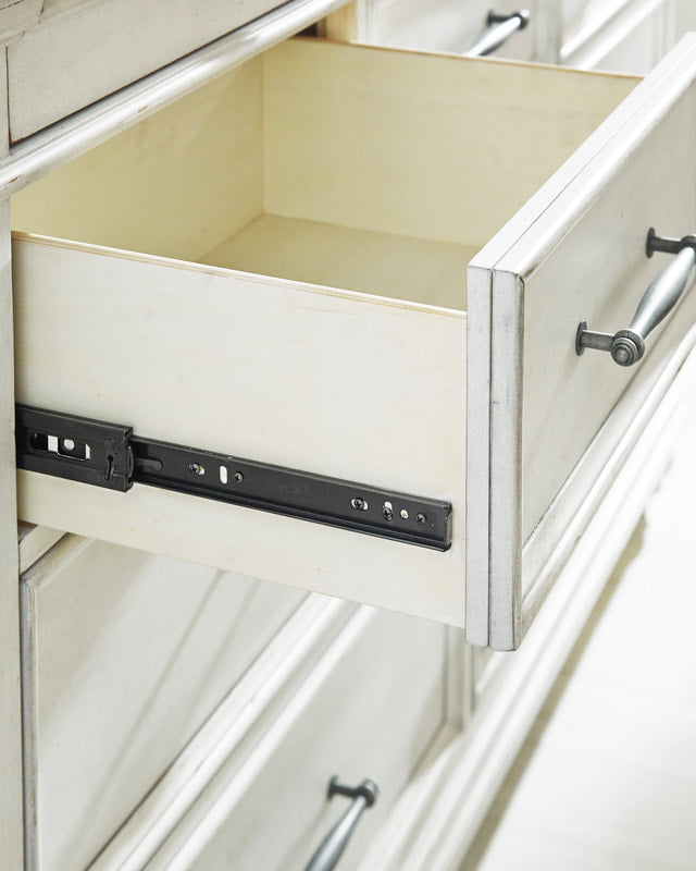 ASHLEY B777 - 5 PC BEDROOM SET AVAILABLE IN QUEEN AND KING SIZES