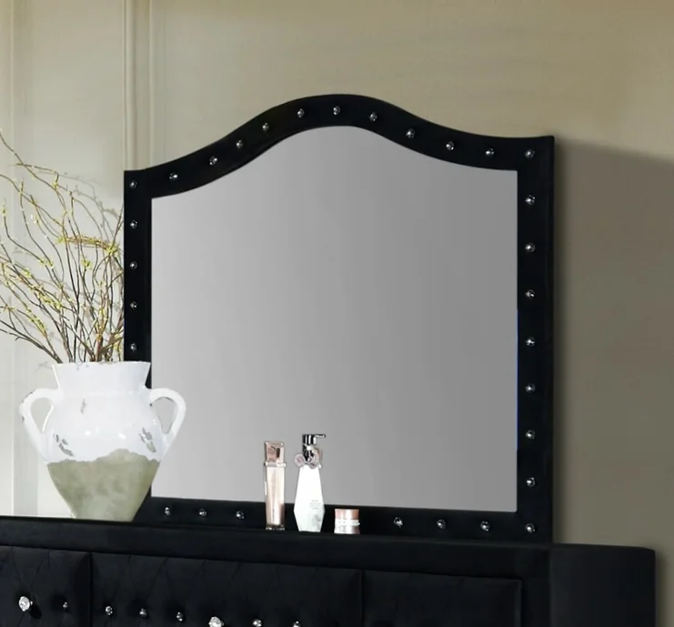 B2019 Sofia (Black) - Mirror