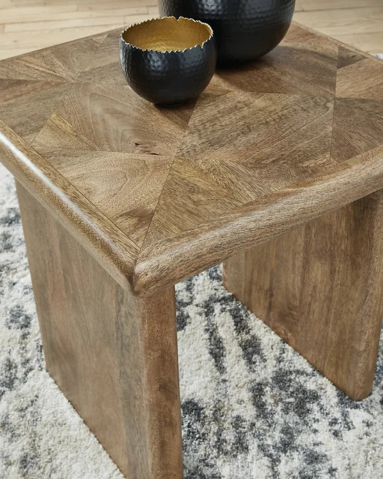 ASHLEY T822-2 LAWLAND END TABLE