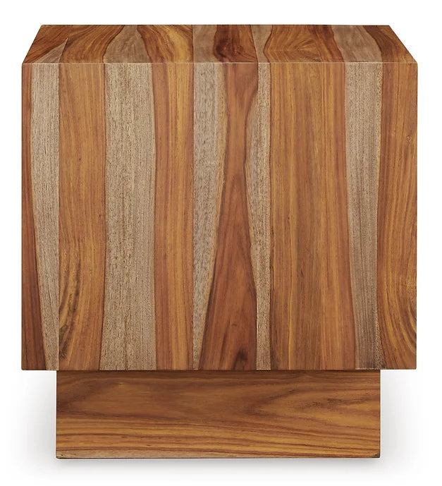 ASHLEY T690-2 DRESSONNI END TABLE