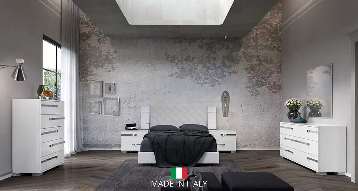 DREAM ROMBI COLLECTION BEDROOM SET AVAILABLE IN QUEEN AND KING SIZES AS 4 PC OR 5 PC SETS