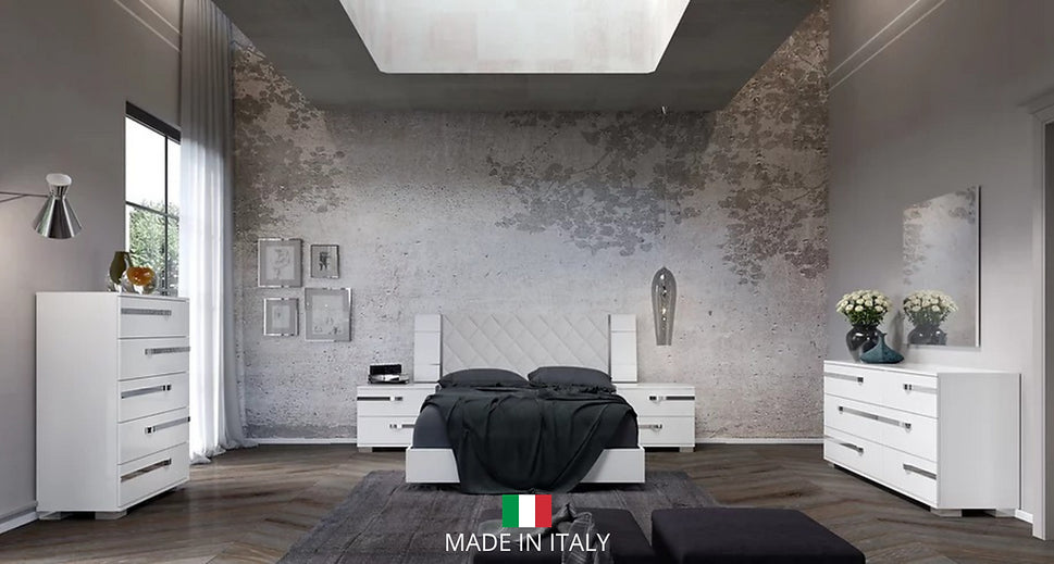 DREAM ROMBI COLLECTION BEDROOM SET AVAILABLE IN QUEEN AND KING SIZES AS 4 PC OR 5 PC SETS