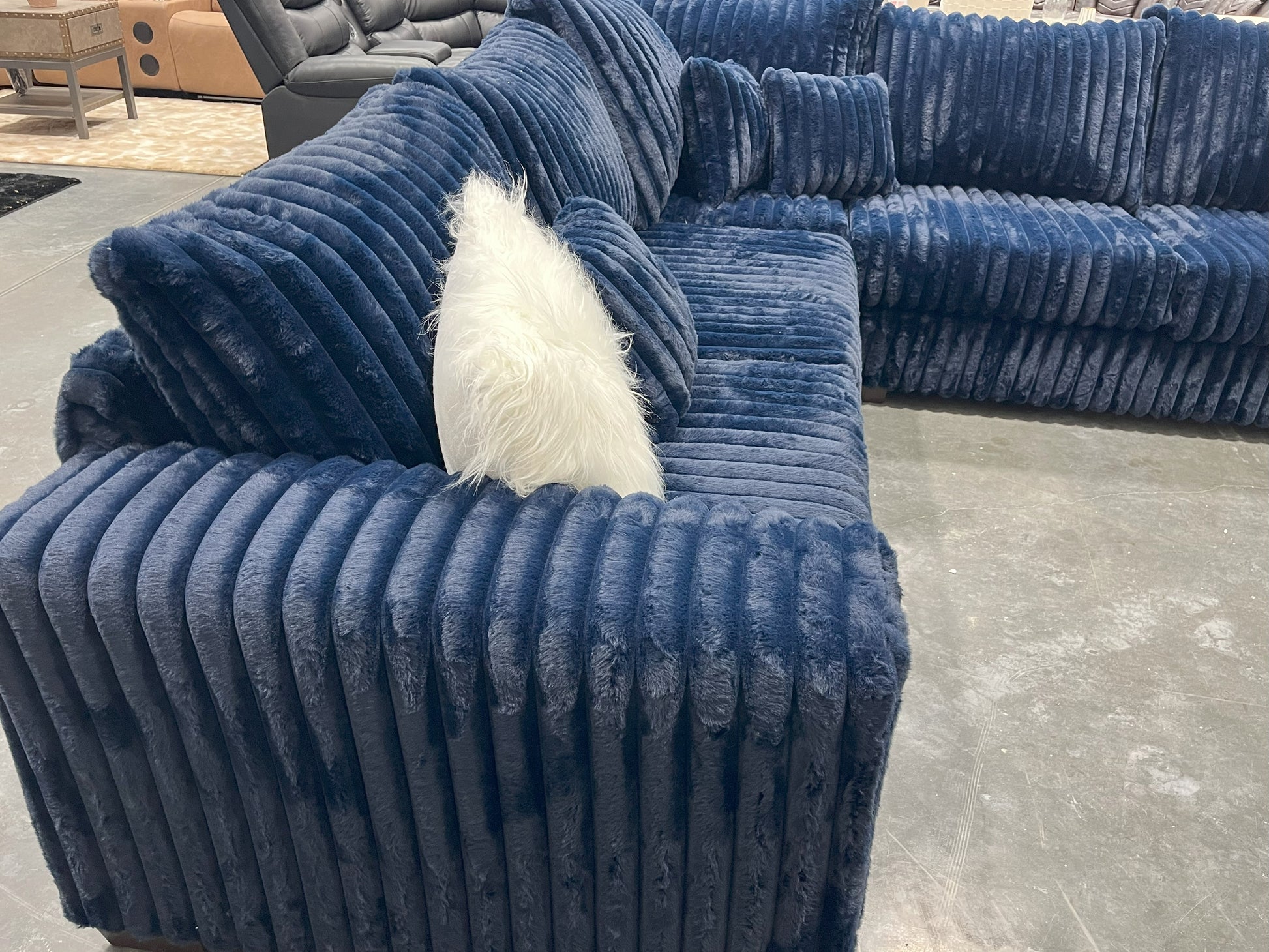 S320 TEXAN BLUE 4 PIECE SECTIONAL PLUS OPTIONAL OTTOMAN