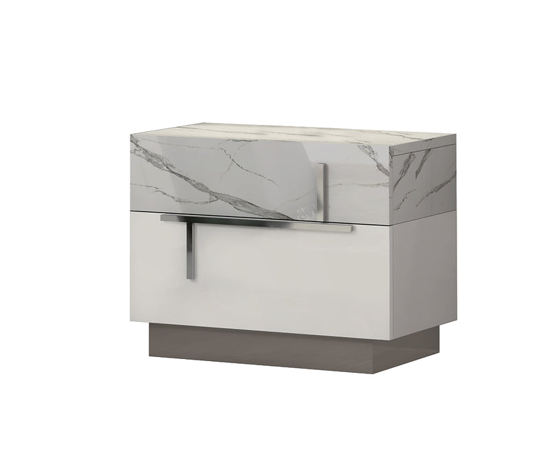 SUNSET COLLECTION BEDROOM SET AVAILABLE IN QUEEN SIZE AS 4 PC OR 5 PC SETS