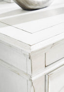 Switch ASHLEY B777 - 5 PC BEDROOM SET AVAILABLE IN QUEEN AND KING SIZES 2 image