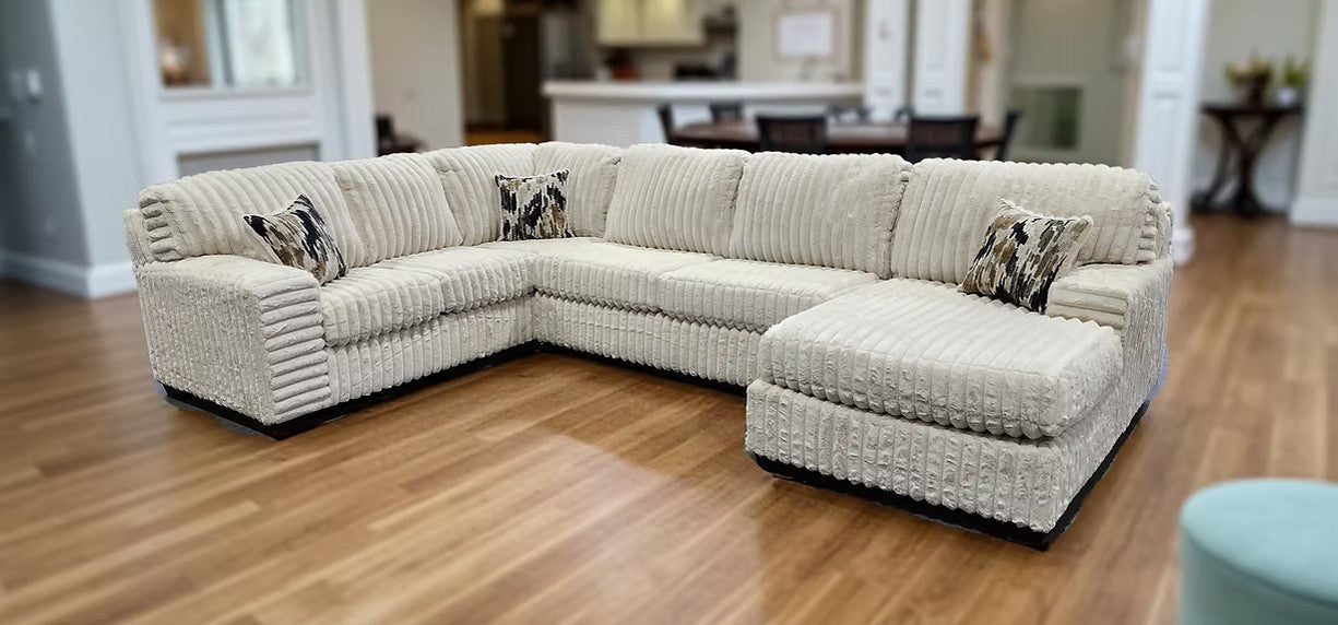 S319 AUSTIN 3 PIECE IVORY SECTIONAL