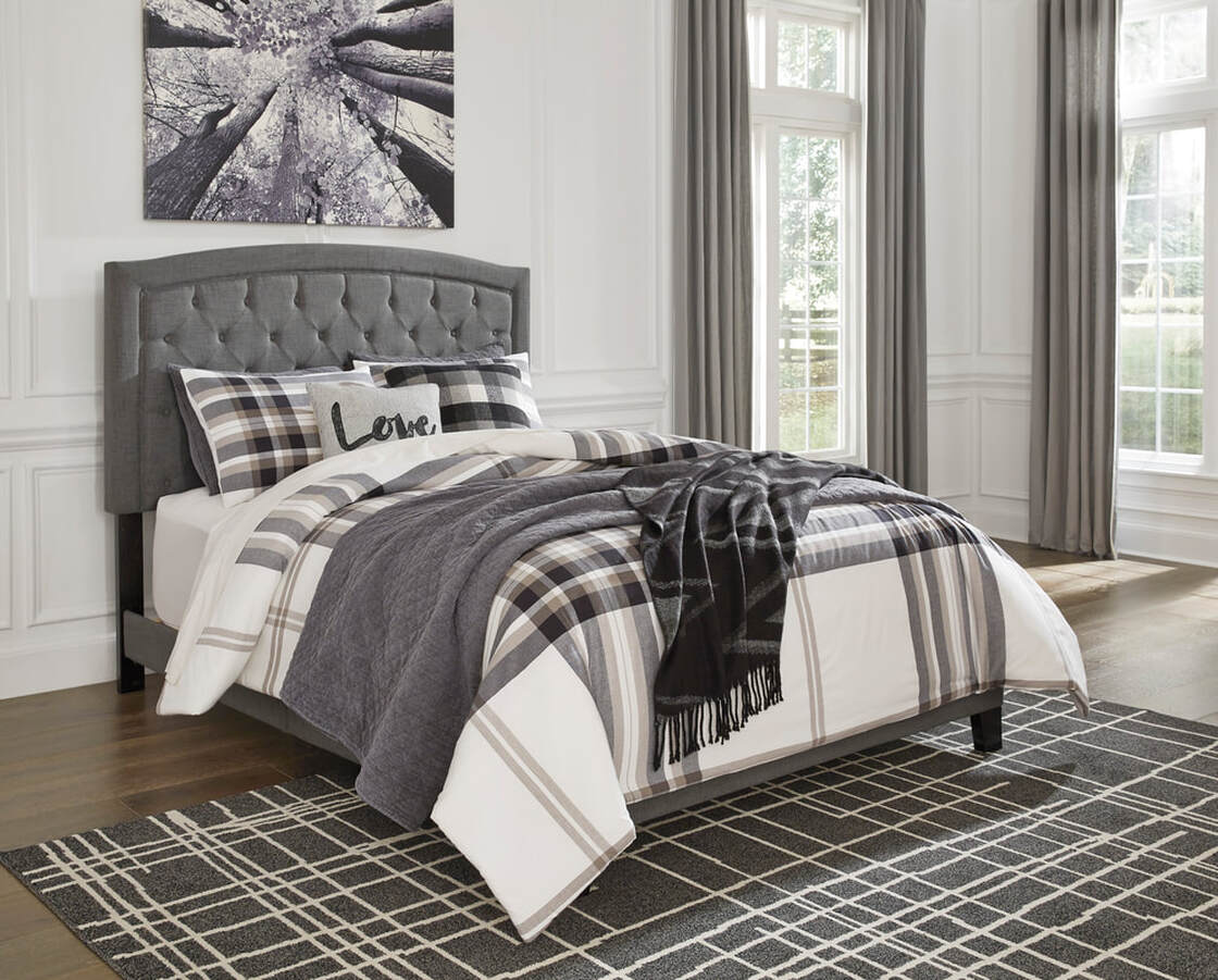 B200 PLATFORM BED AVAILABLE IN QUEEN AND KING SIZES