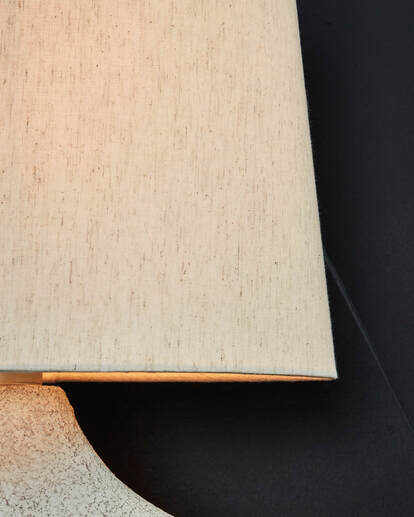 L243664 - 1 PIECE TABLE LAMP