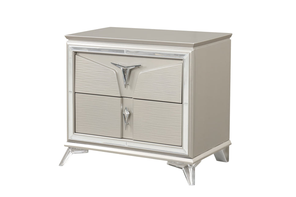 MASTER BEDROOM SET AVAILABLE IN QUEEN AND KING SIZES AS 4PC or 5PC SET