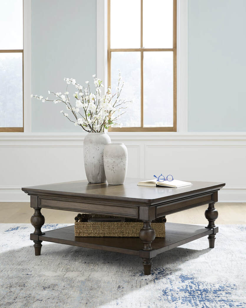 T694-8 COCKTAIL TABLE
